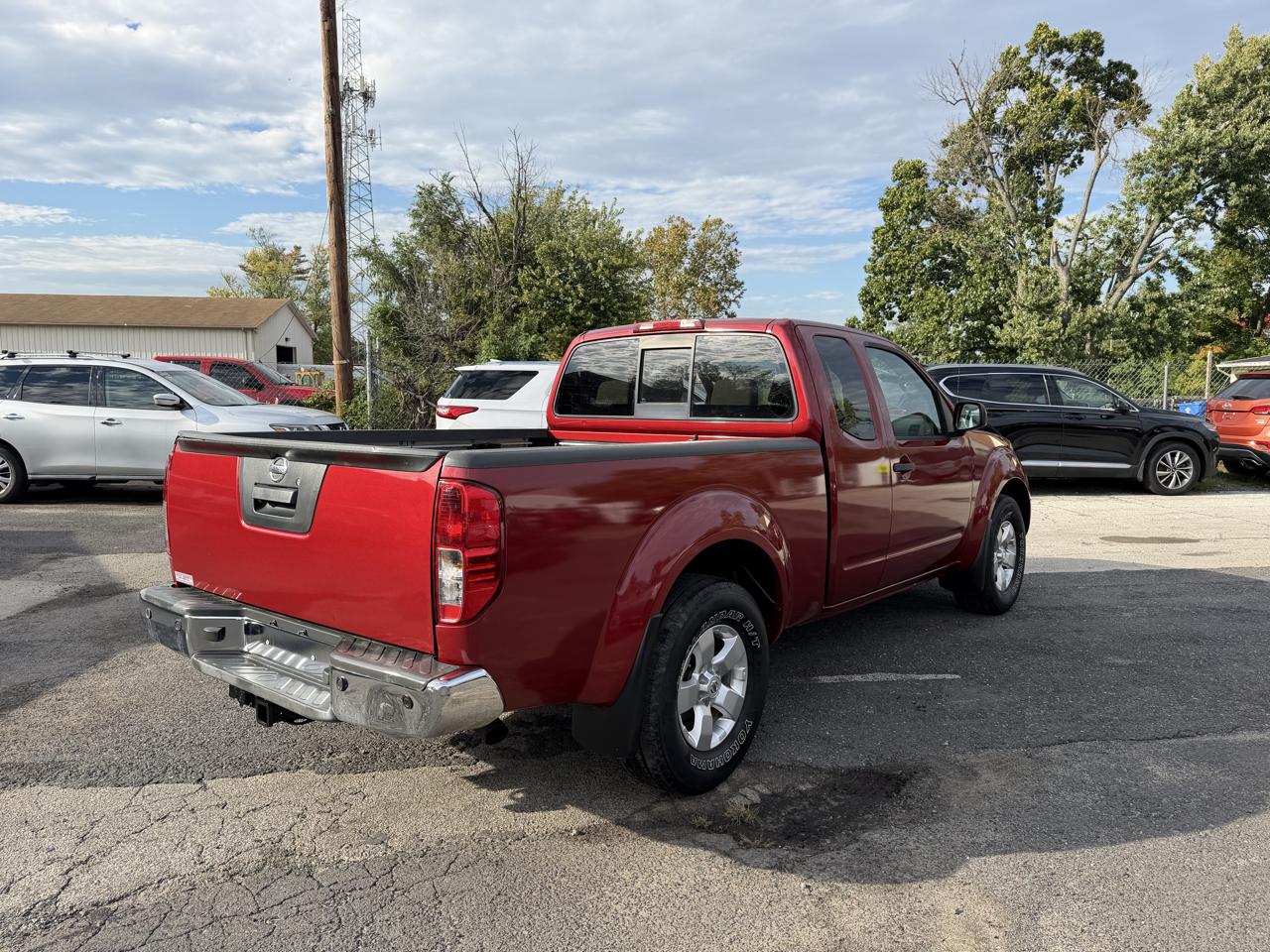 Nissan Frontier 4WD King Cab Auto SV 2013