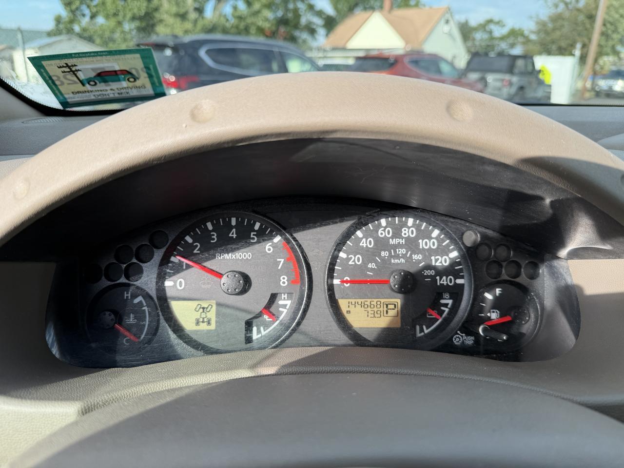 Nissan Frontier 4WD King Cab Auto SV 2013