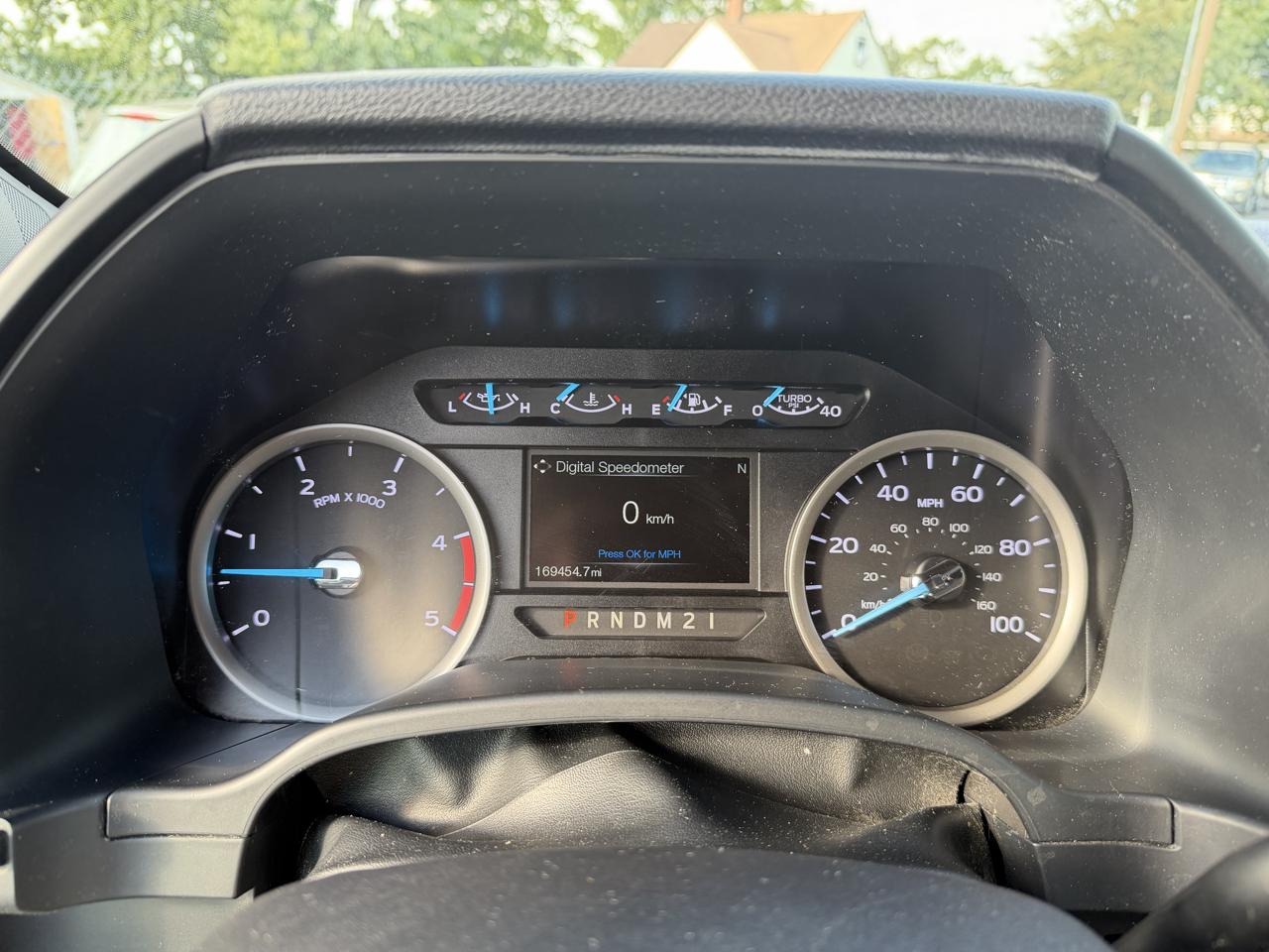 Ford F-250 SD XLT Crew Cab Short Bed 4WD 2018
