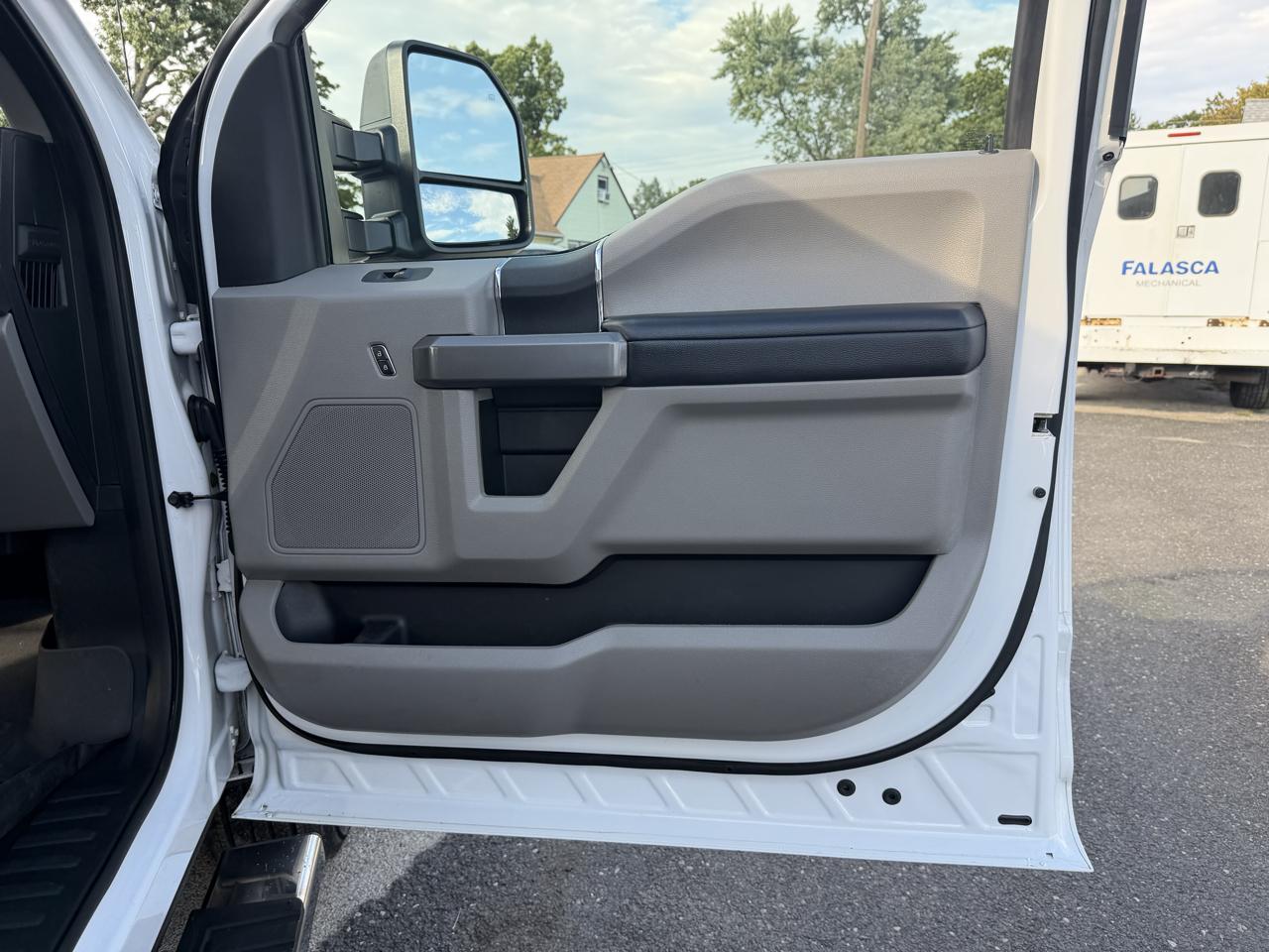 Ford F-250 SD XLT Crew Cab Short Bed 4WD 2018