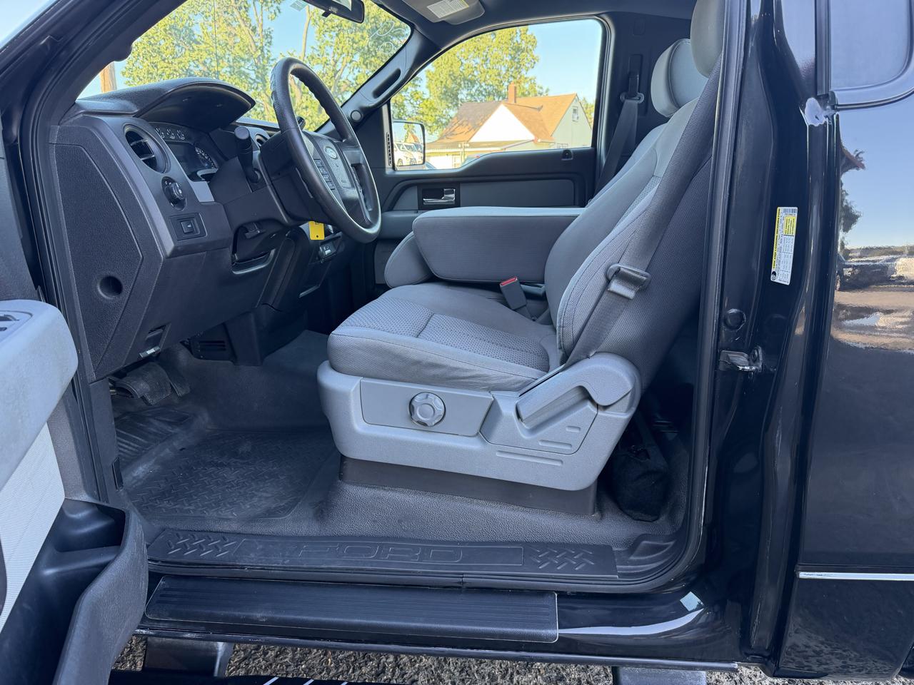 Ford F-150 S Reg. Cab Long Bed 2WD 2013
