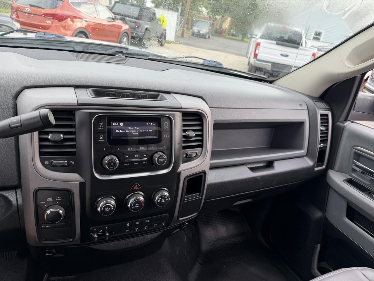 RAM 3500 Regular Cab SWB 4WD 2017