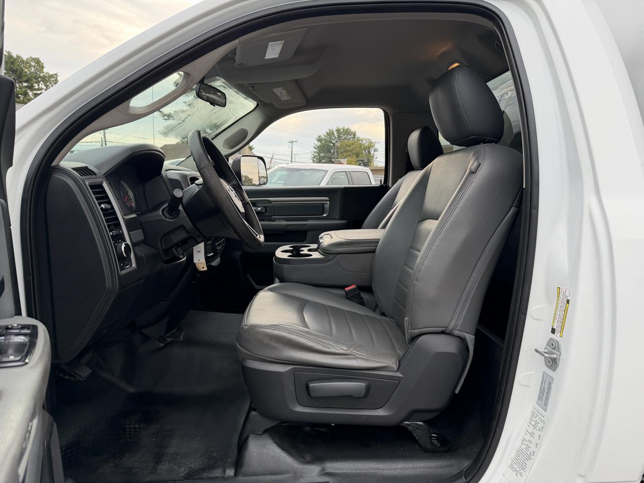 RAM 3500 Regular Cab SWB 4WD 2017