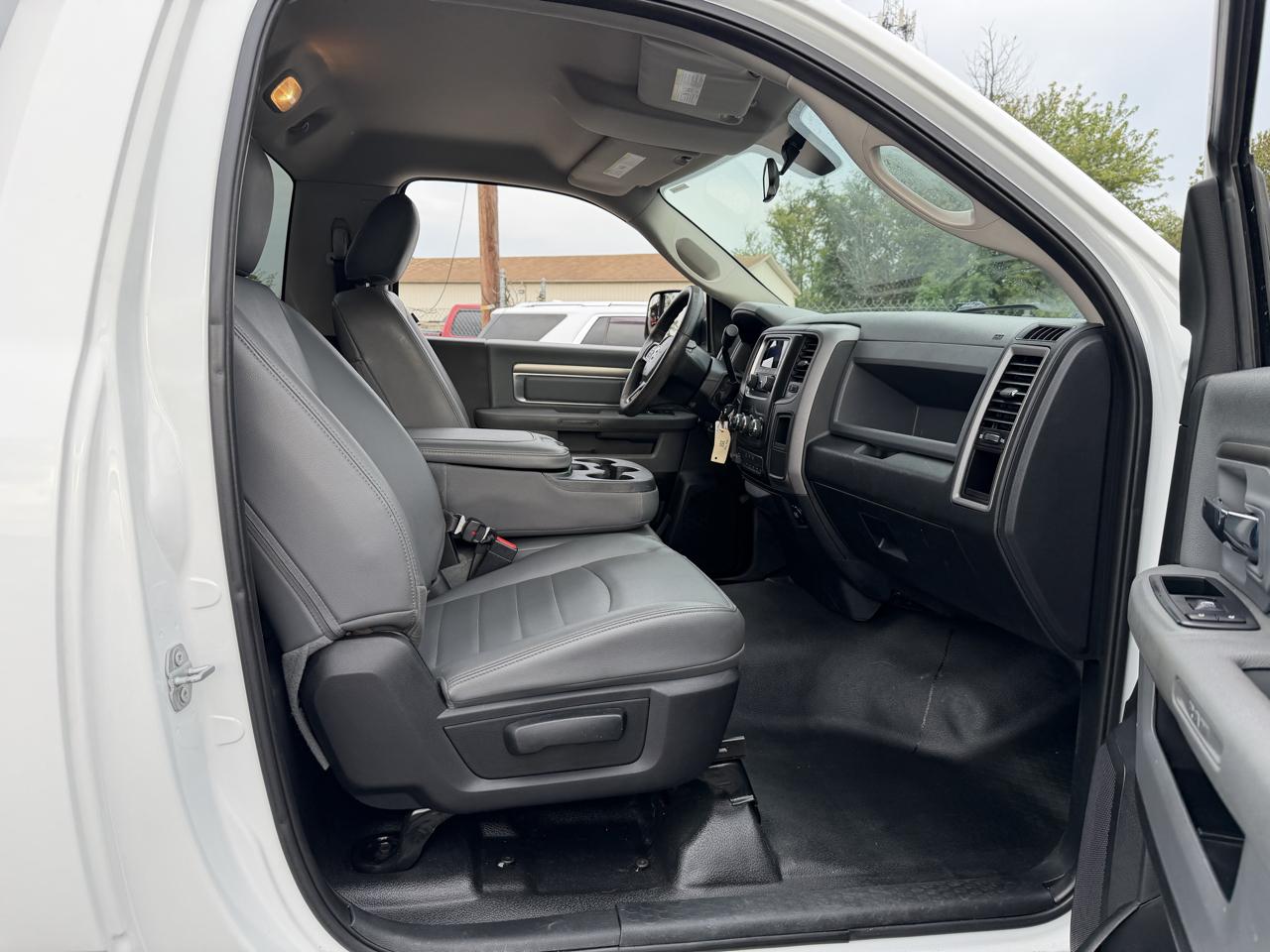 RAM 3500 Regular Cab SWB 4WD 2017