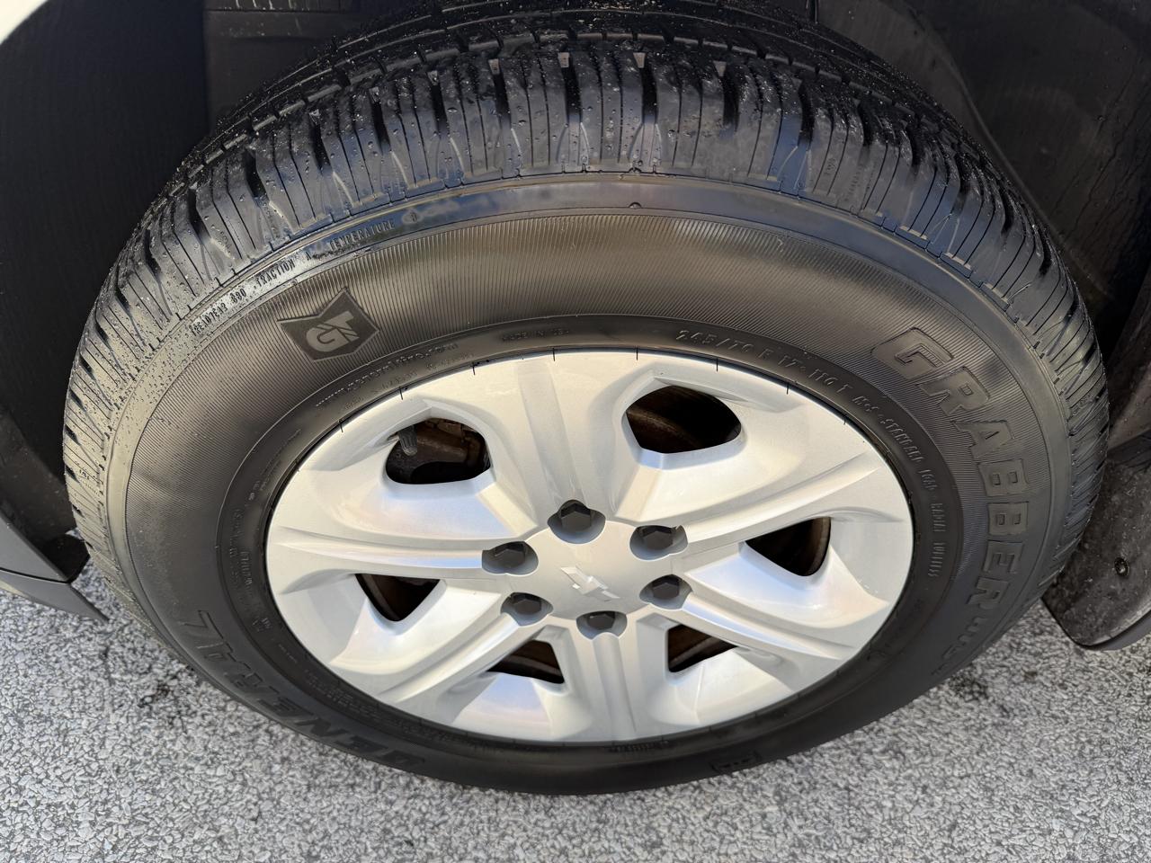 Chevrolet Traverse LS FWD w/PDC 2013