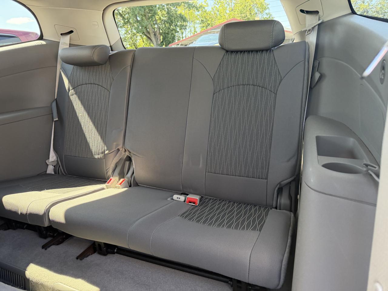 Chevrolet Traverse LS FWD w/PDC 2013