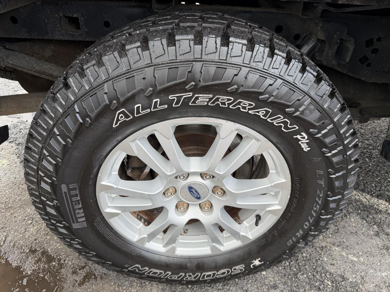 Ford F-150 2WD Reg Cab 145" XL 2013