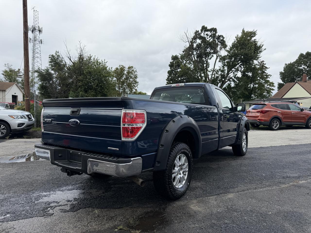 Ford F-150 2WD Reg Cab 145" XL 2013