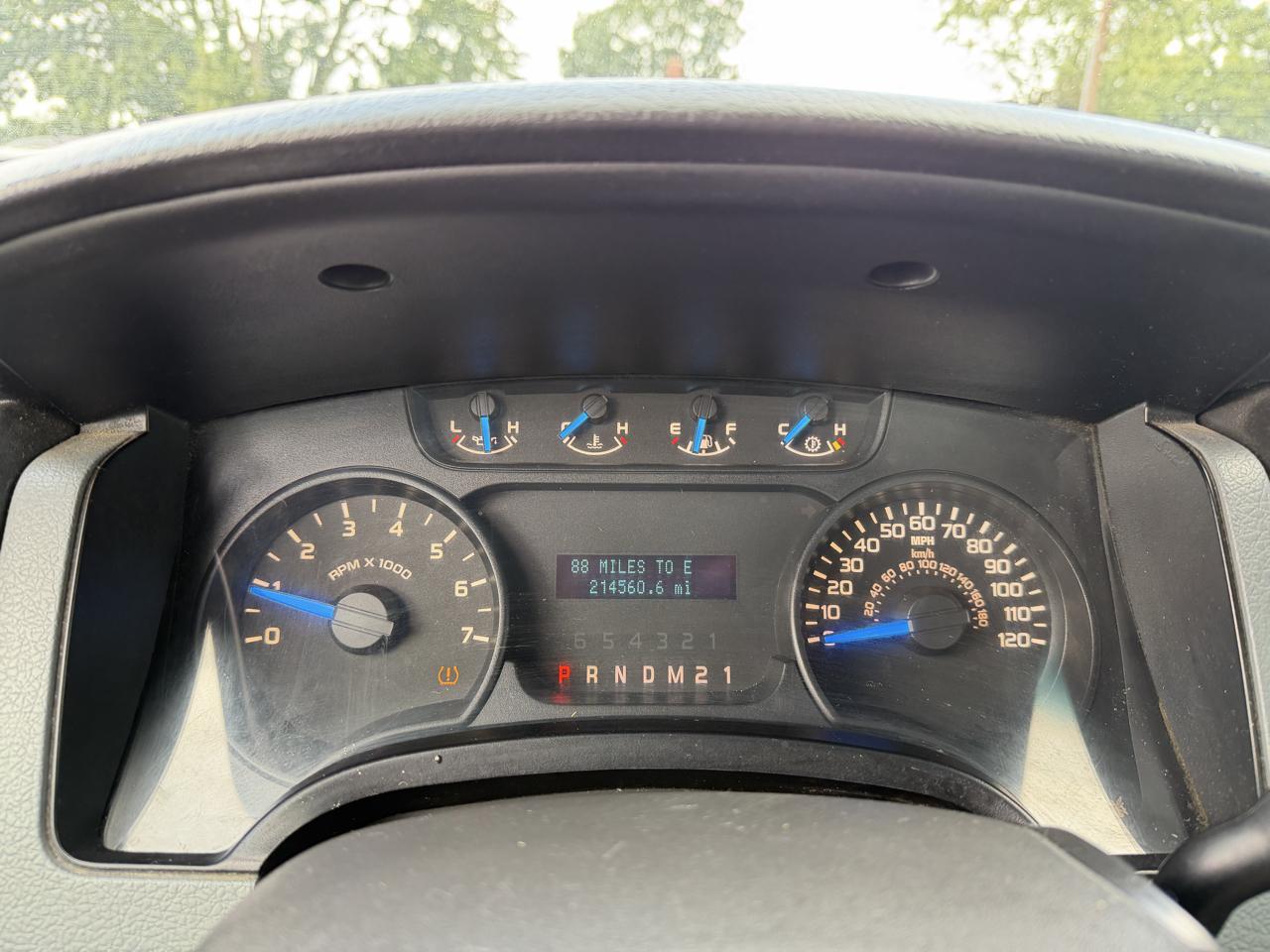 Ford F-150 2WD Reg Cab 145" XL 2013