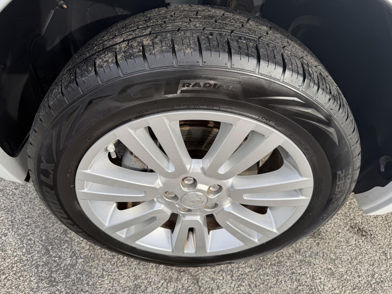 Land Rover LR2 SE 2015