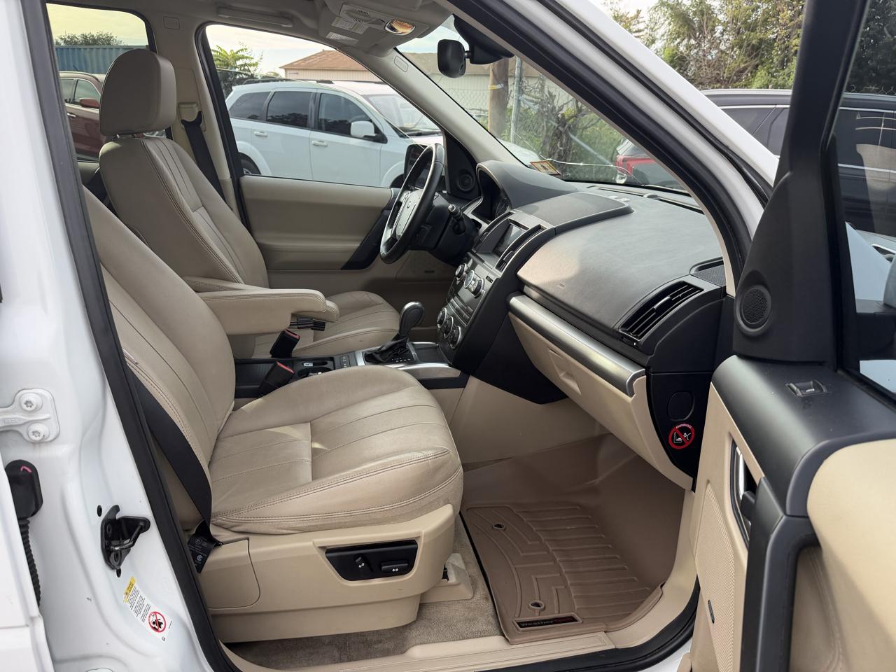 Land Rover LR2 SE 2015