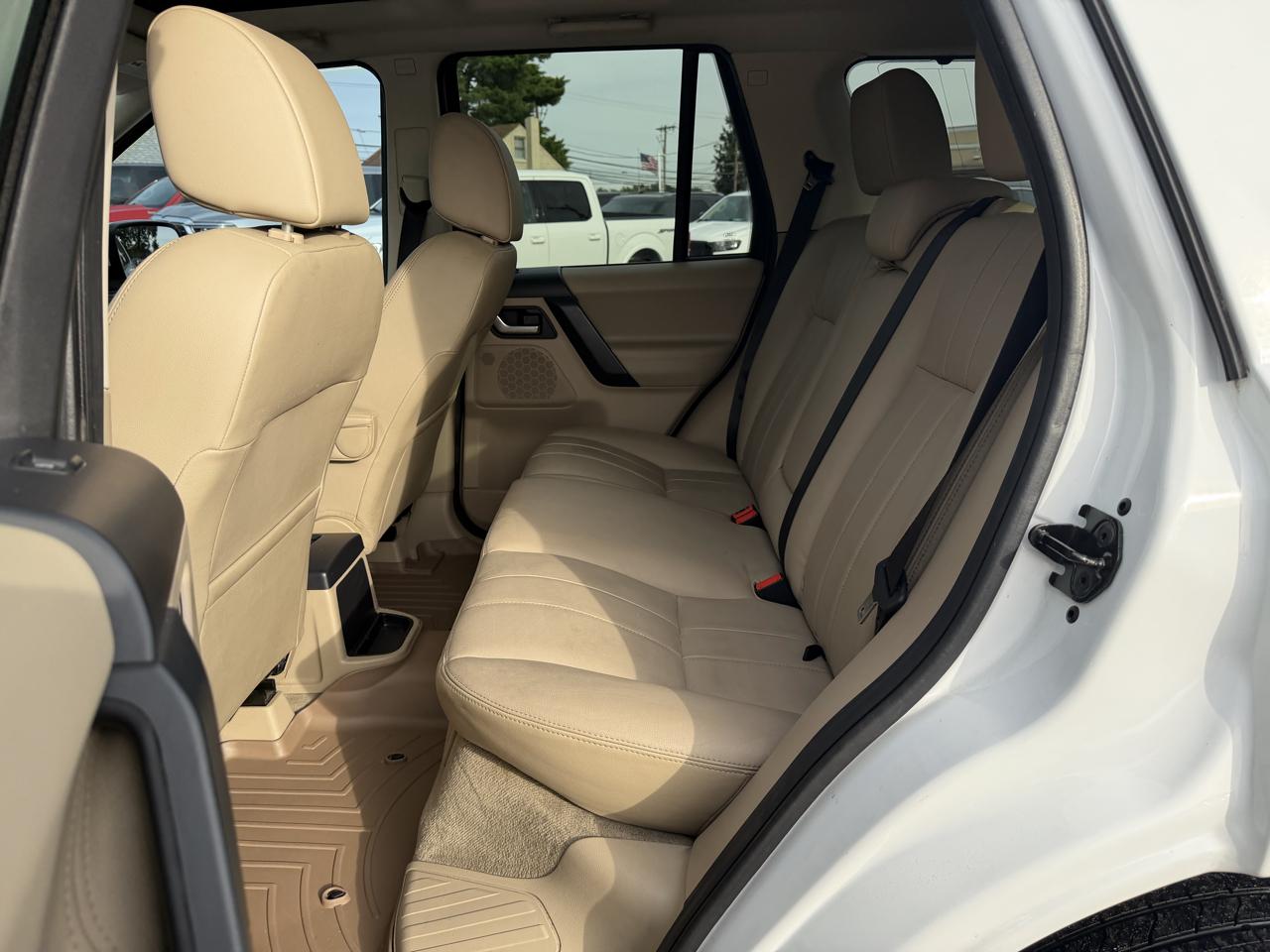 Land Rover LR2 SE 2015