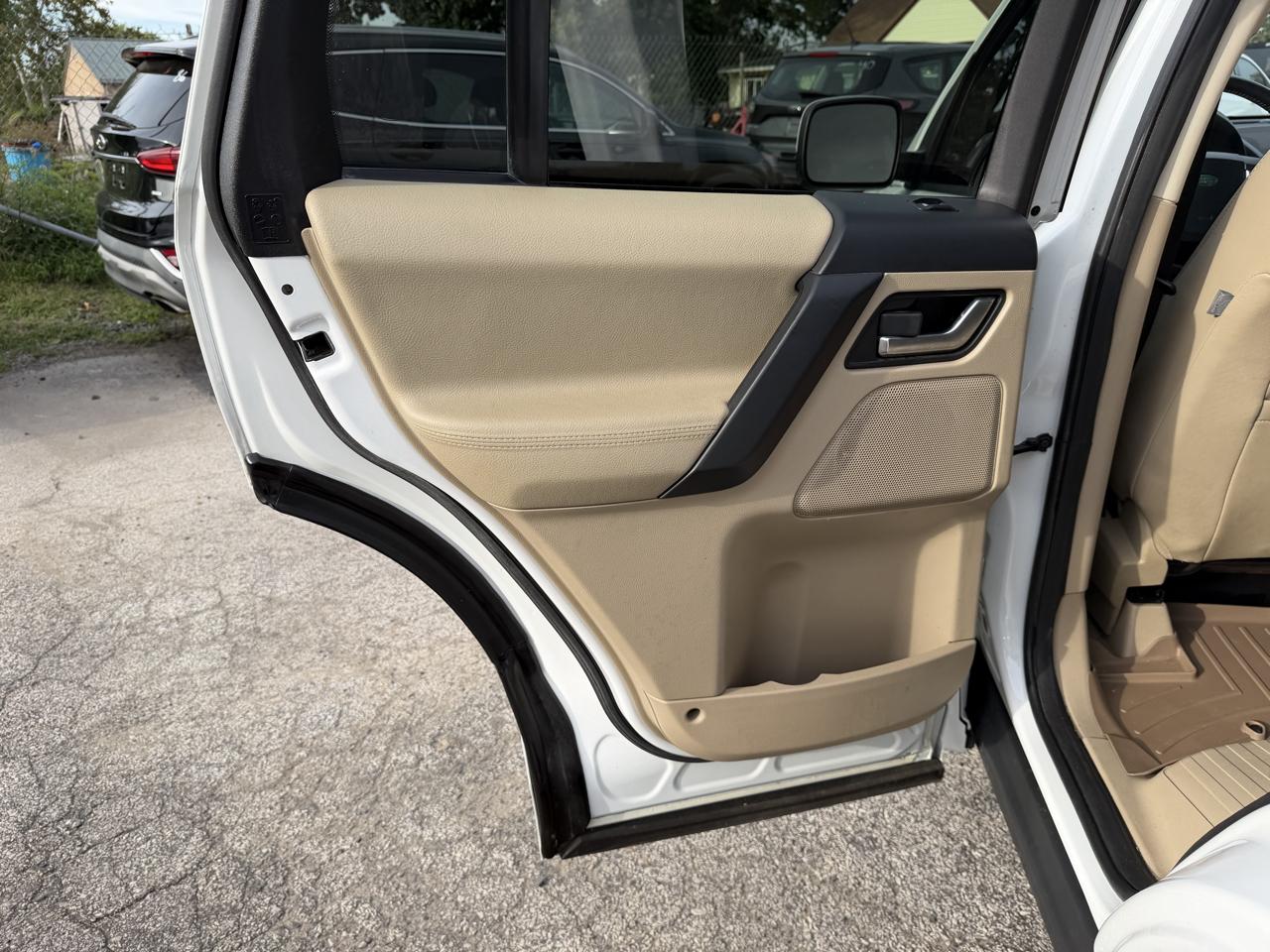 Land Rover LR2 SE 2015