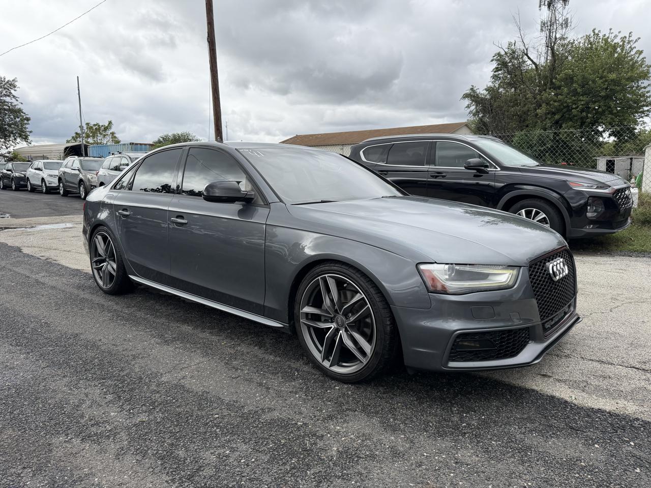 Audi A4 2.0T Sedan quattro Tiptronic 2014