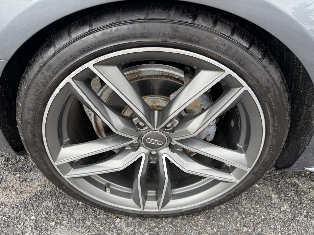 Audi A4 2.0T Sedan quattro Tiptronic 2014