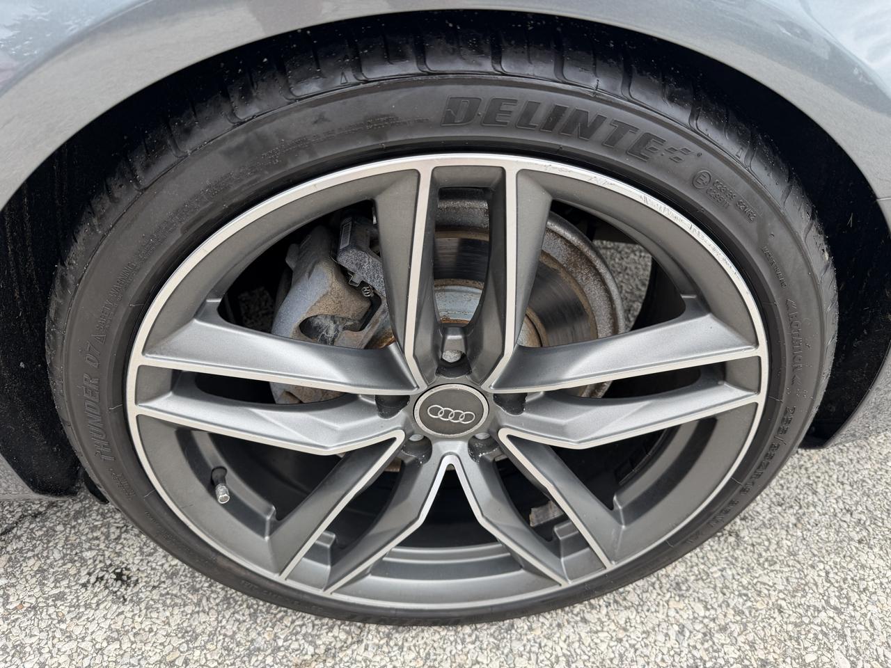 Audi A4 2.0T Sedan quattro Tiptronic 2014