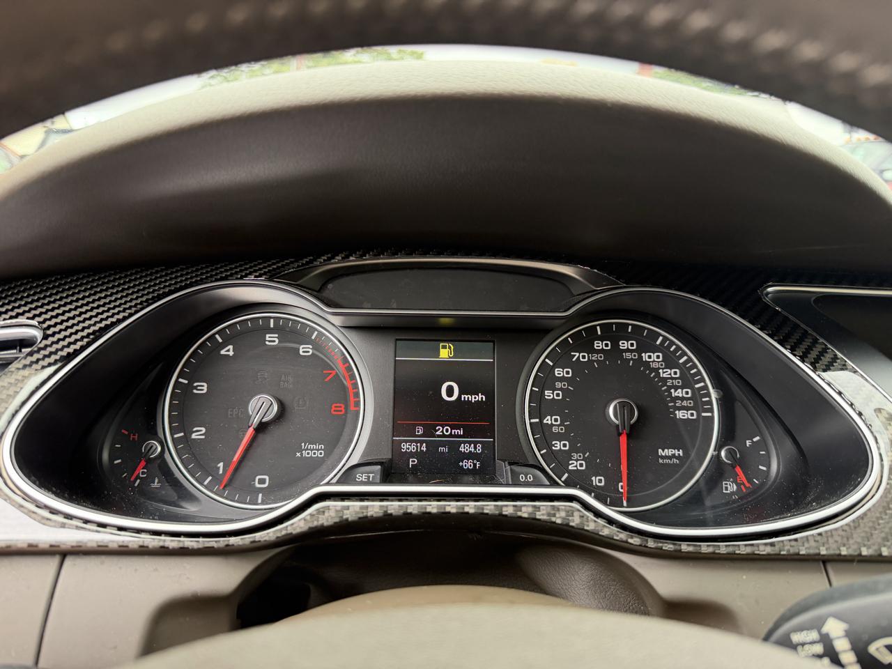 Audi A4 2.0T Sedan quattro Tiptronic 2014