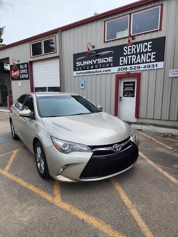 2017 Toyota Camry XLE Auto (Natl)