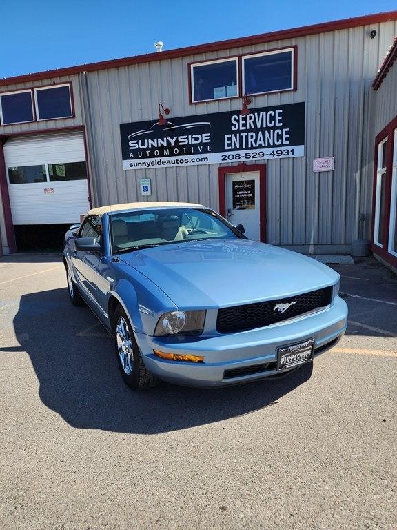 2006 Ford Mustang 2dr Conv Standard