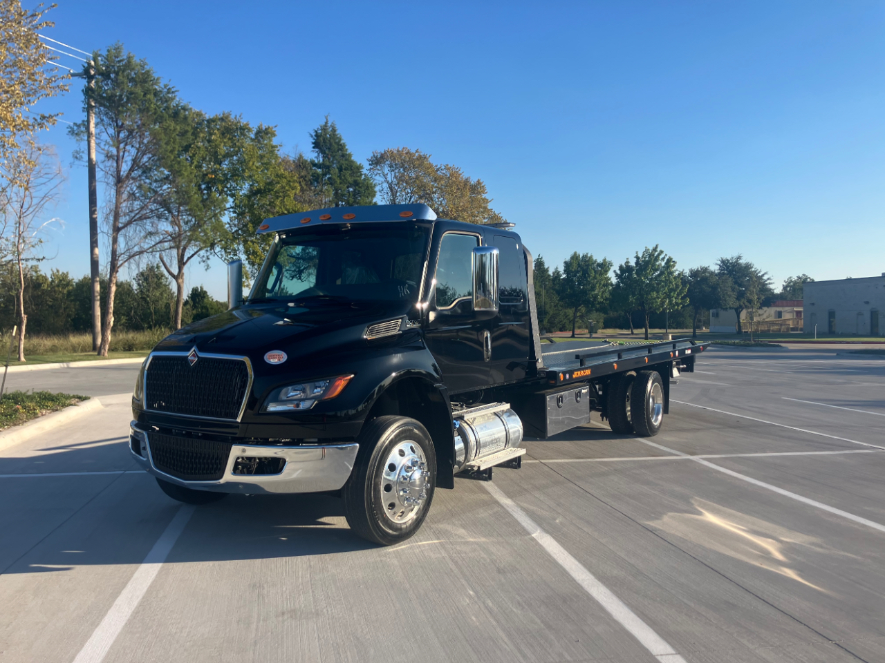 International MV607  2025 International MV607  2025