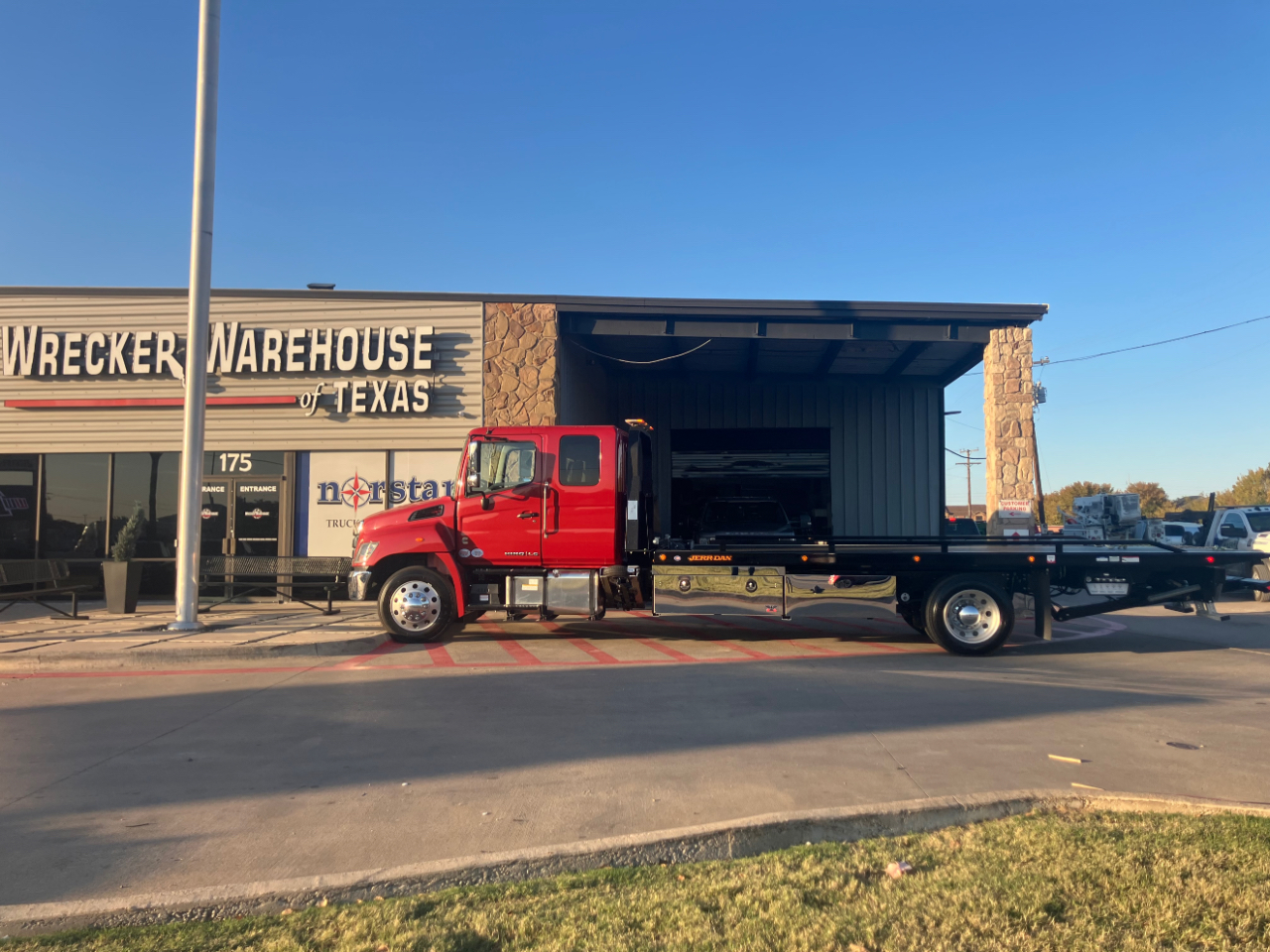 2025 Hino 4x2 Incomplete Vehicle 