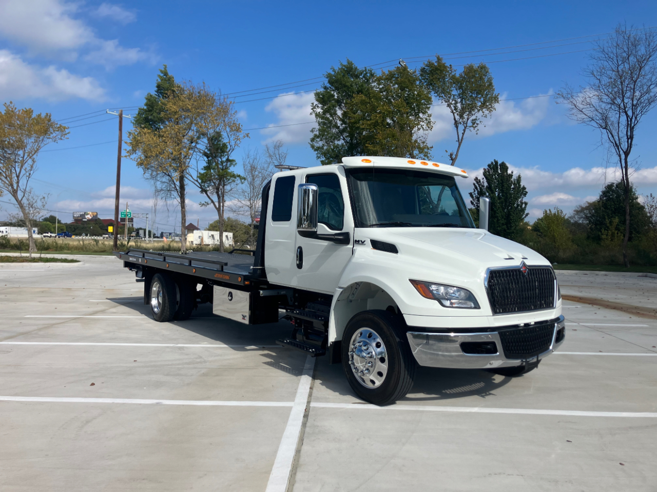 International MV607  2025 International MV607  2025