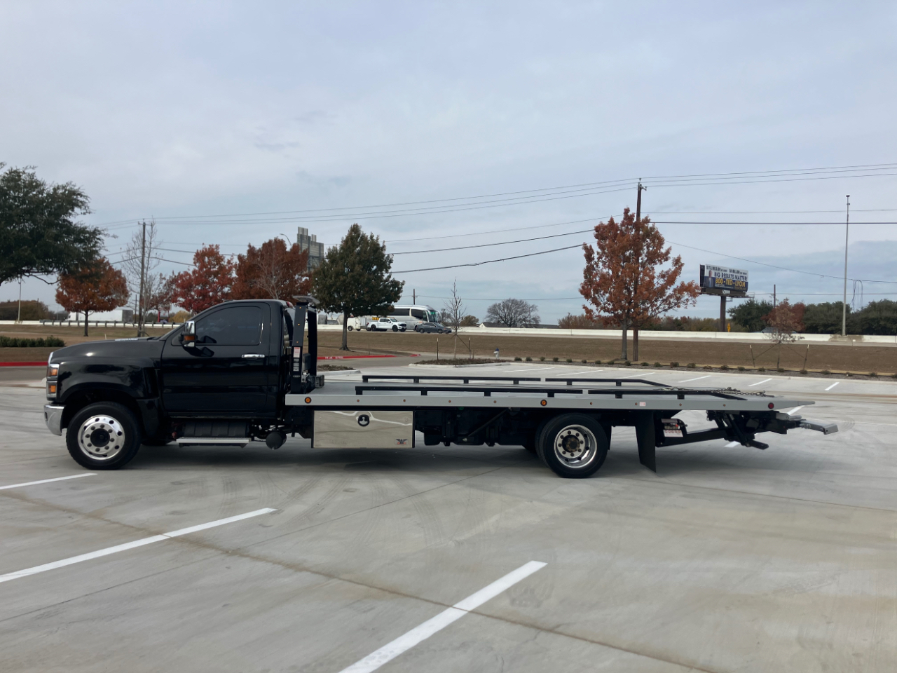 Chevrolet Silverado Medium Duty  2024