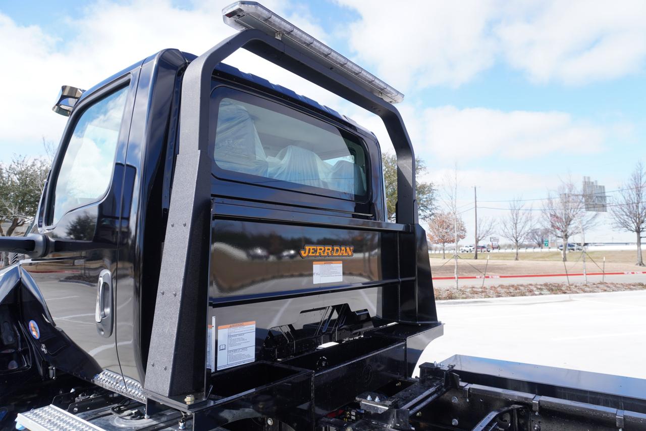 International MV607  2026