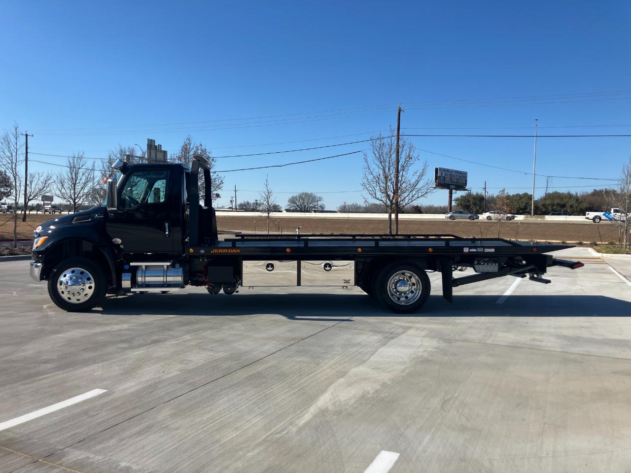 International MV607  2026