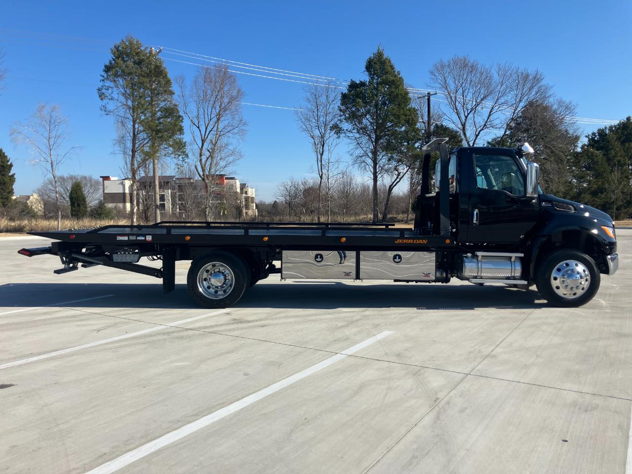 International MV607  2026