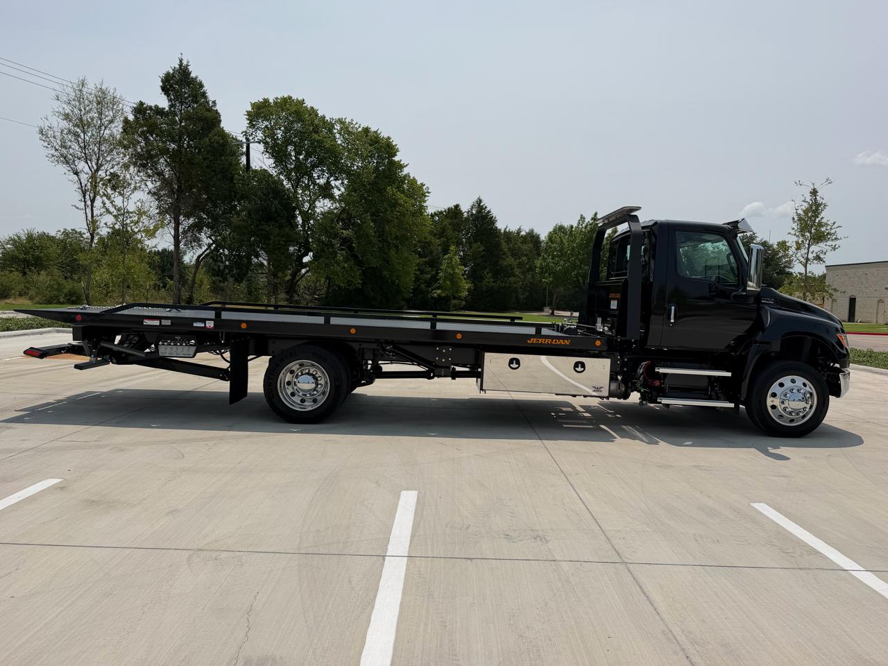 International MV607  2026