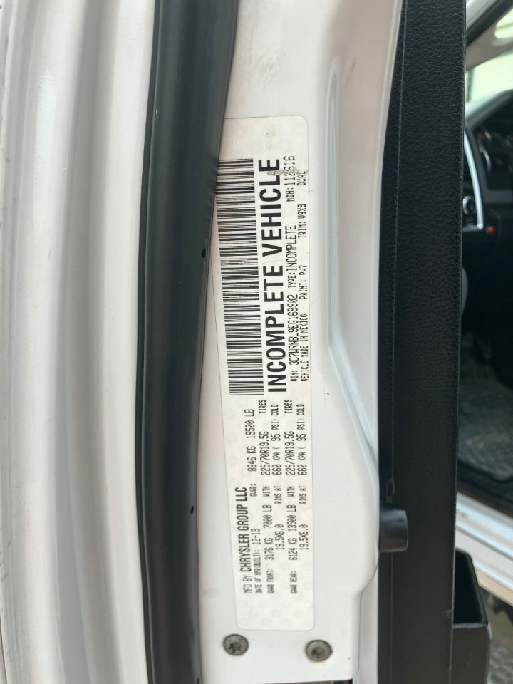 RAM 5500 Regular Cab 4WD 2014