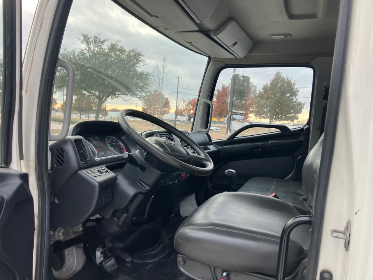 Hino Conventional Cab  2014