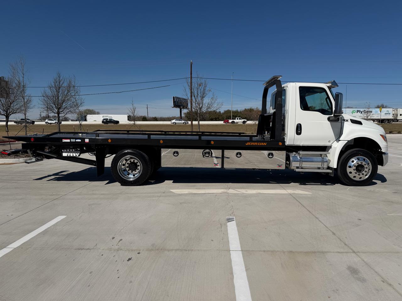 International MV607  2026