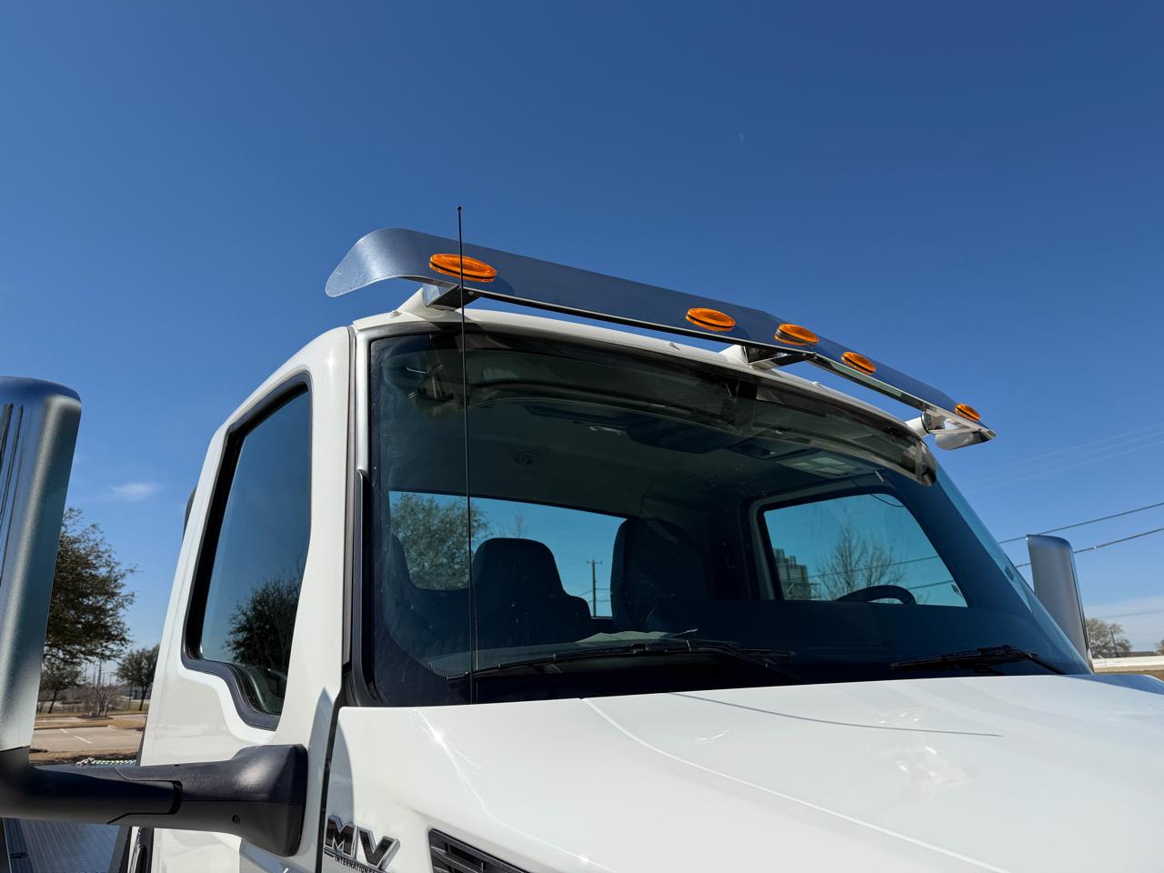 International MV607  2026