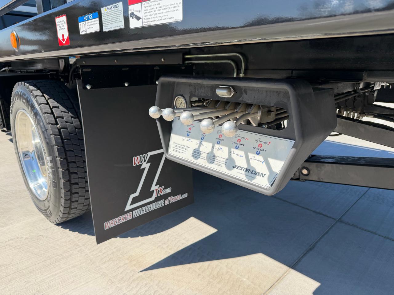 International MV607  2026