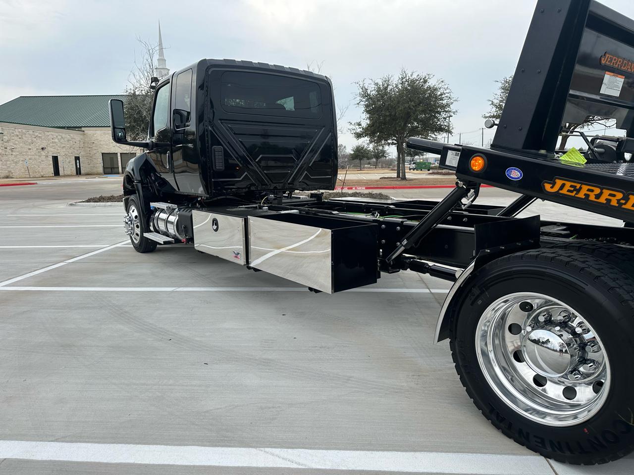 International MV607  2026