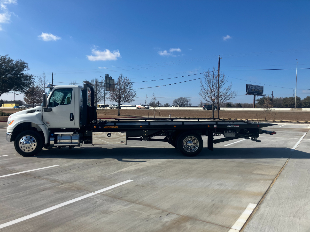 International MV607  2026