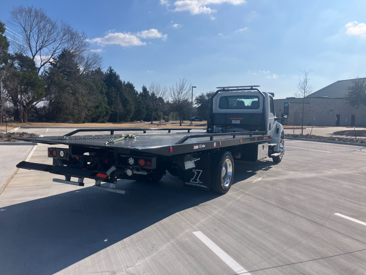 International MV607  2026