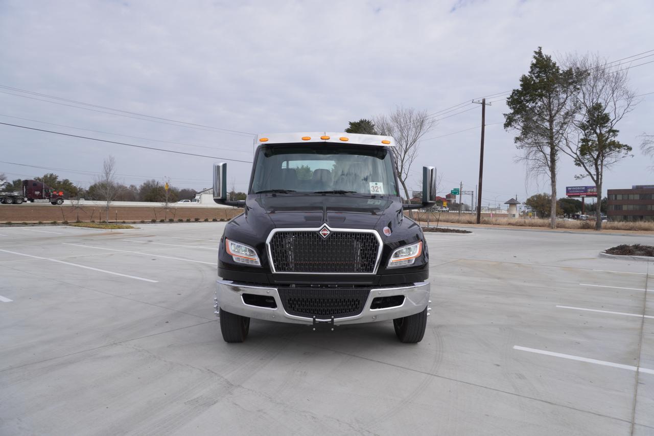 International MV607  2026