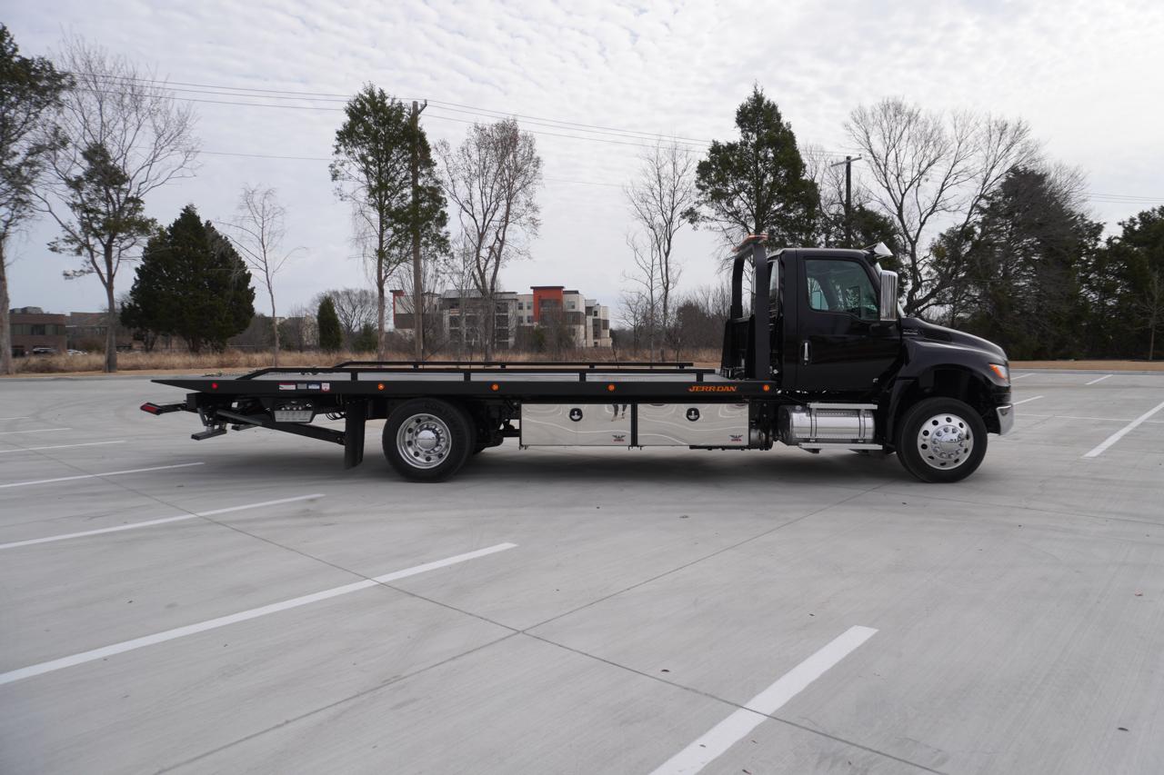 International MV607  2026