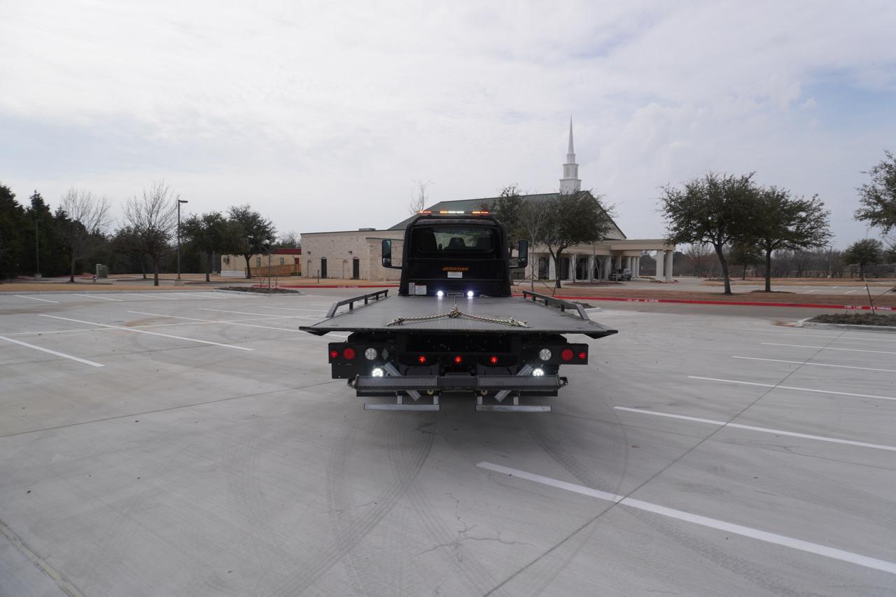 International MV607  2026