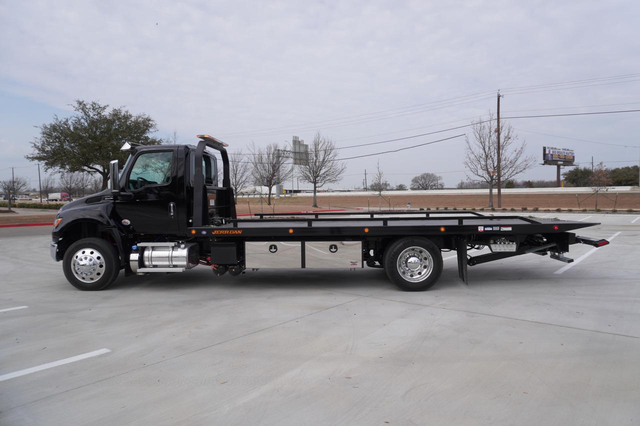 International MV607  2026