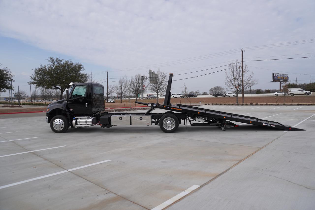 International MV607  2026