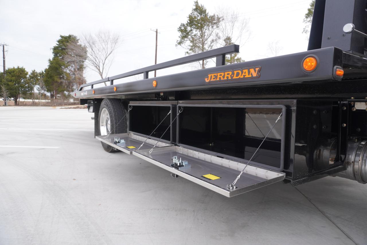 International MV607  2026