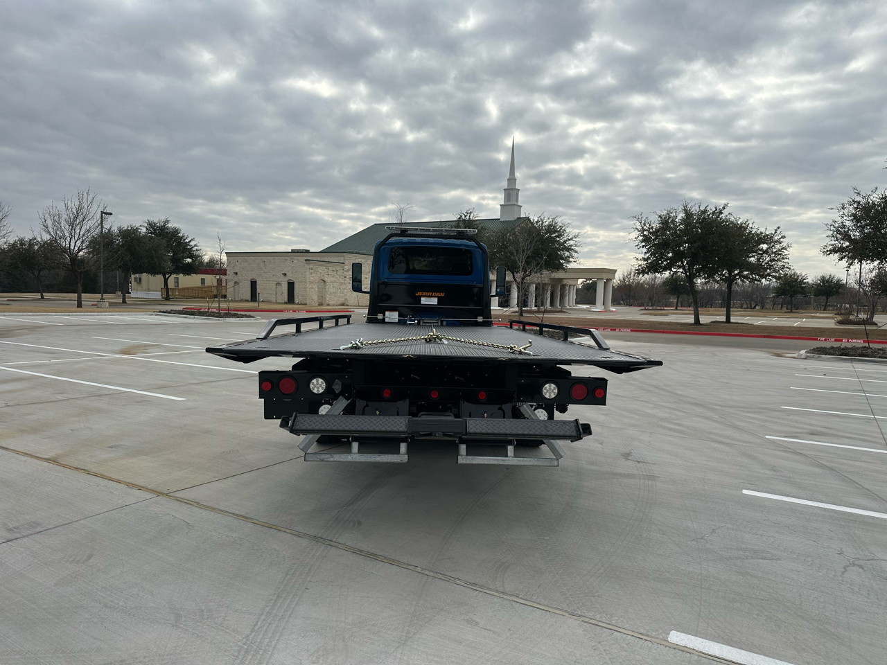 International MV607  2026