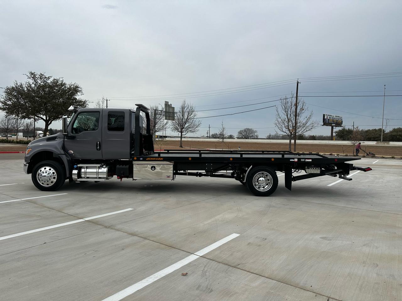 International MV607  2026