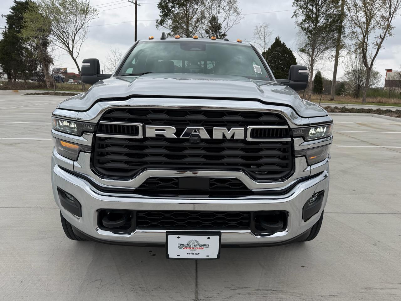 RAM 5500 Crew Cab SWB 4WD DRW 2026