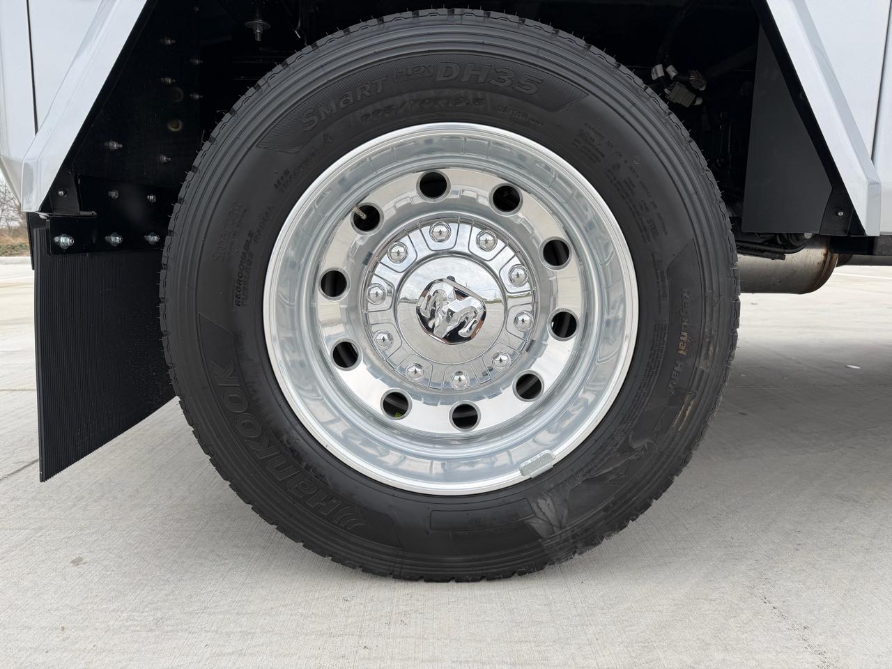 RAM 5500 Crew Cab SWB 4WD DRW 2026