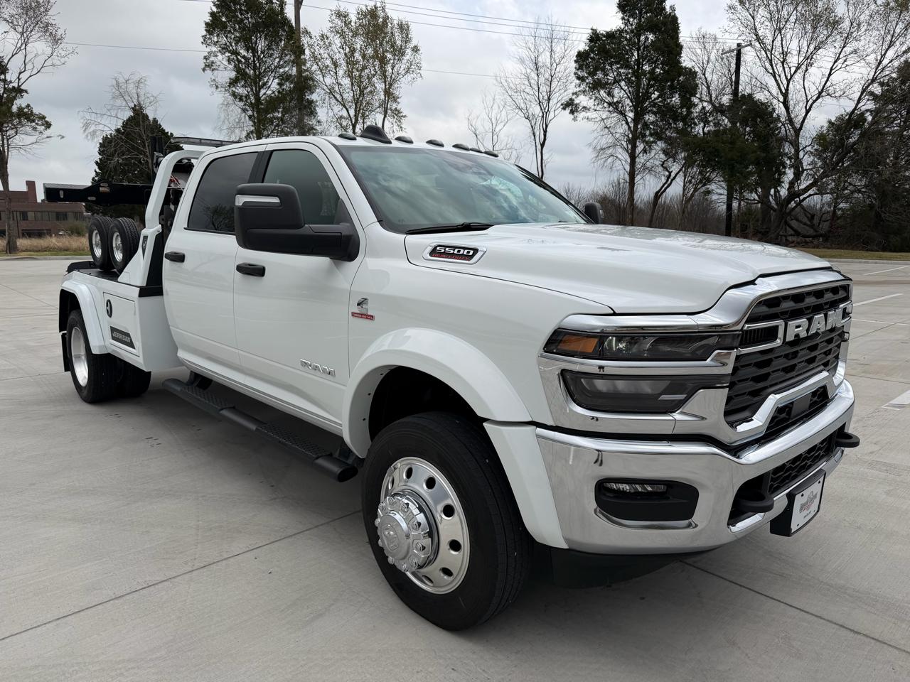 RAM 5500 Crew Cab SWB 4WD DRW 2026